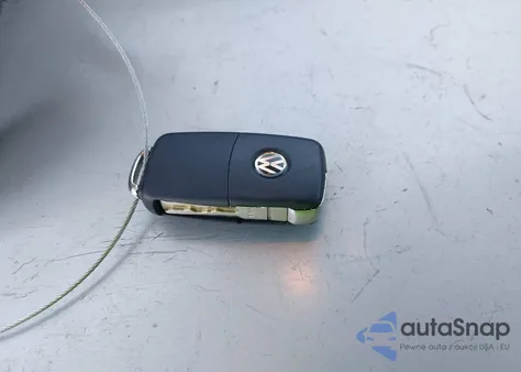 2015 Volkswagen Jetta 2.0L S z USA, uszkodzony, nr VIN 3VW1K7AJ9FM288103